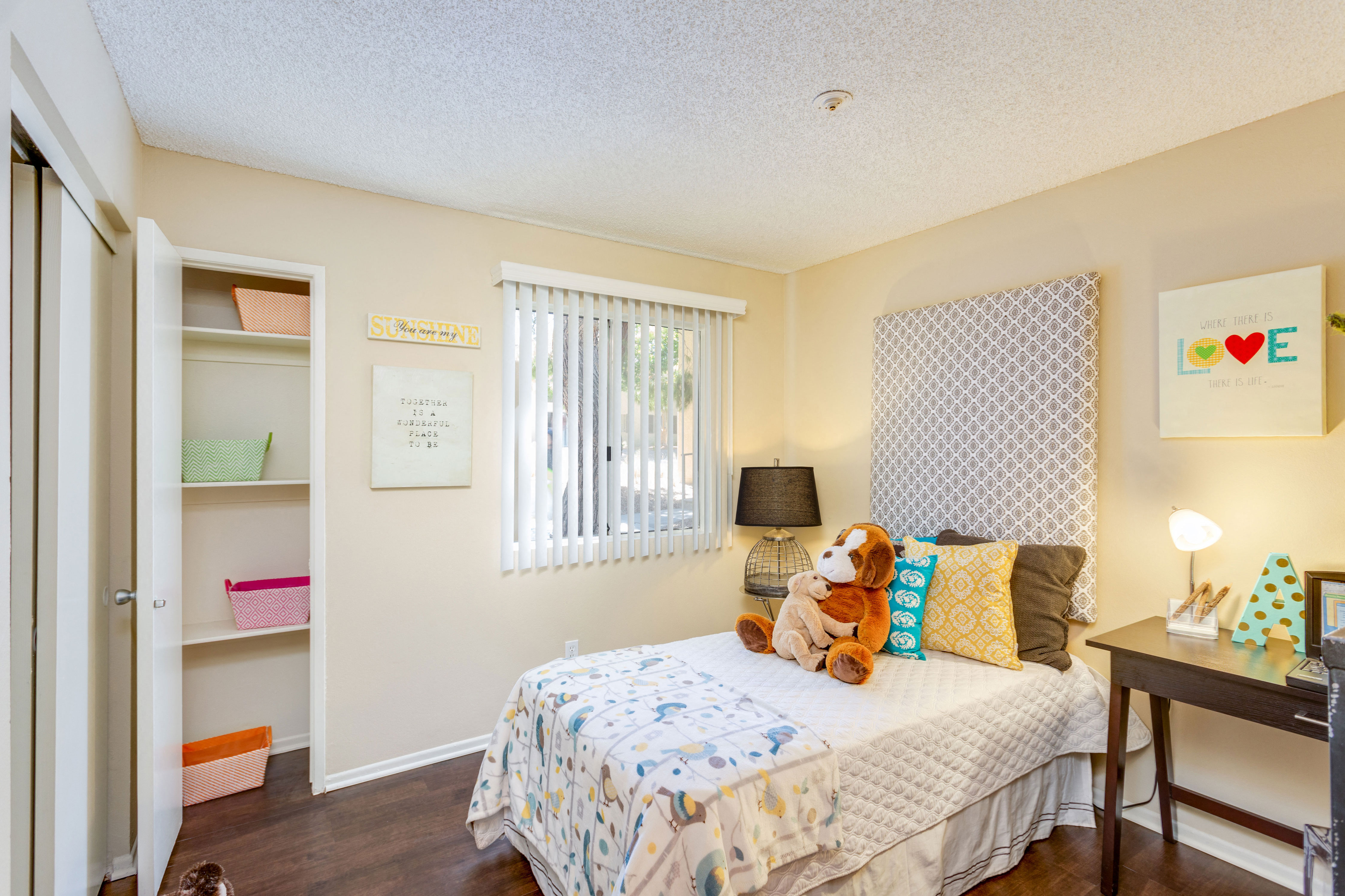 Bedroom at Mountain Vista Apartment Homes