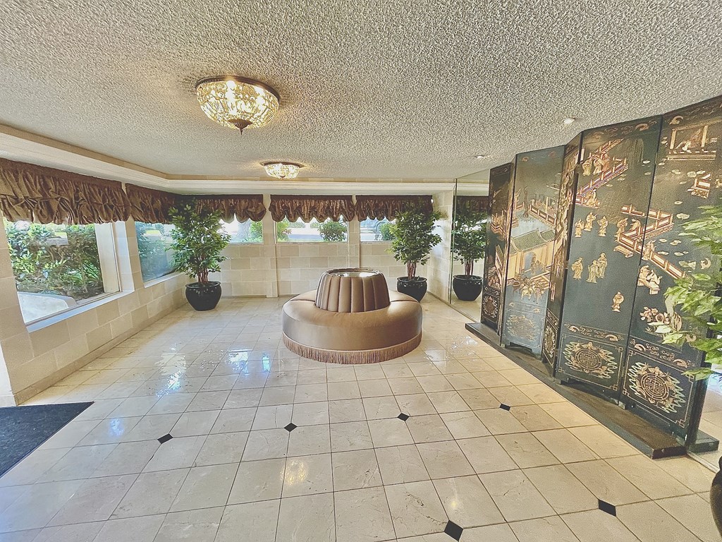 Apartment Building in Beverly Hills Lobby