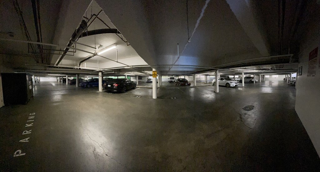 Apartment Building in Los Angeles Parking