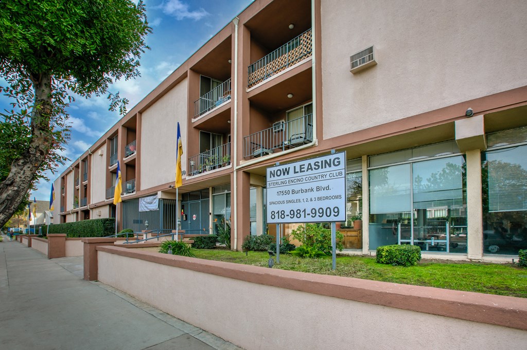 Apartment Building in Encino