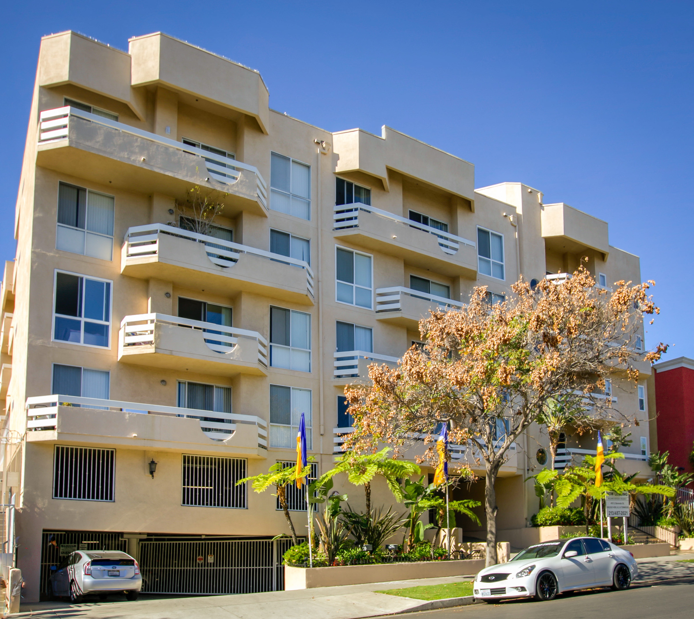 Apartment Building in Los Angeles