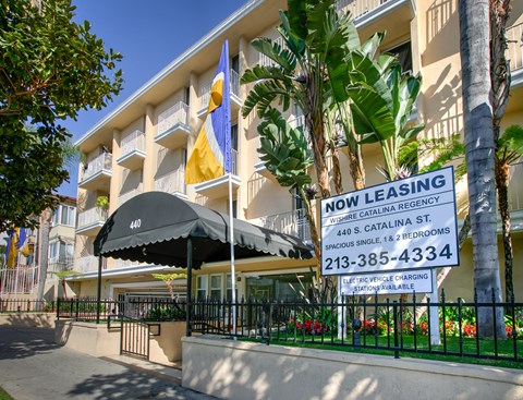 the building in which the hotel is located