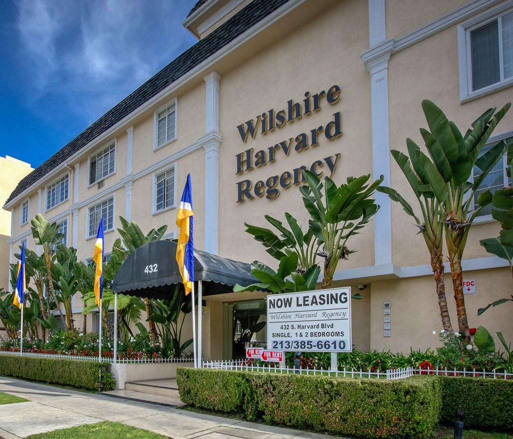 Apartment Building in Los Angeles