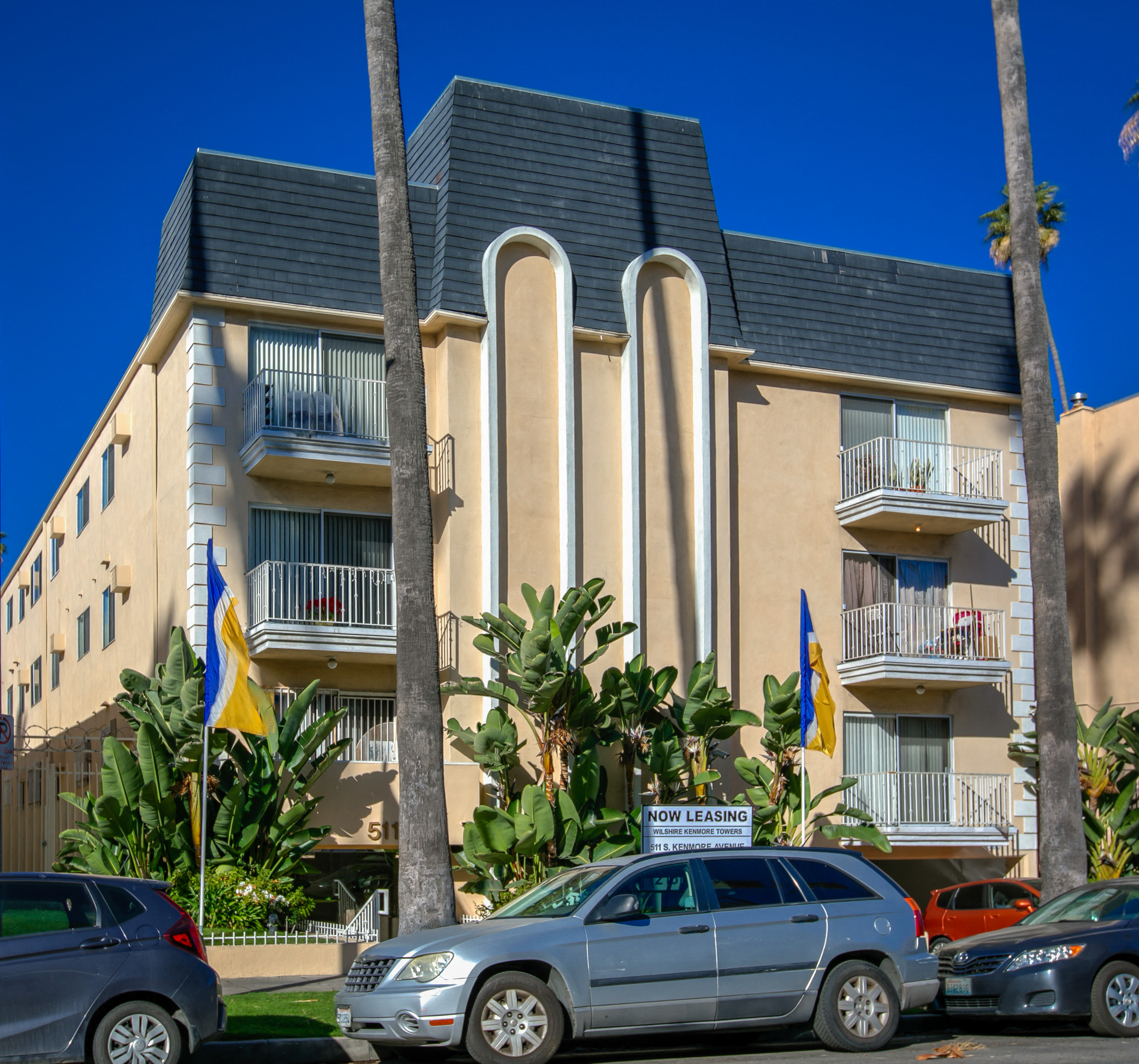 Apartment Building in Los Angeles