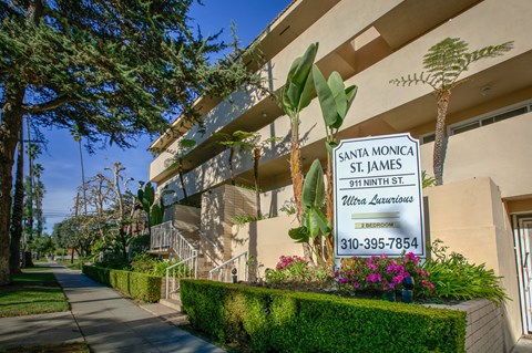 Apartment Building in Santa Monica