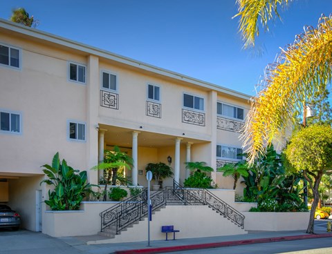 Apartment Building in Santa Monica