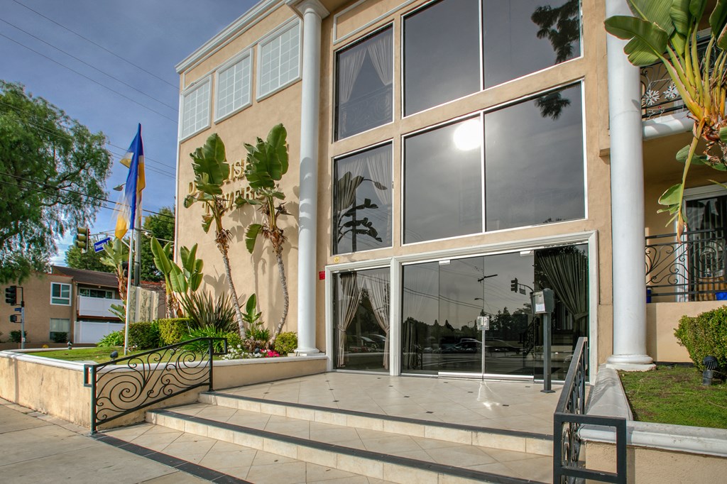 Apartment Building in Northridge