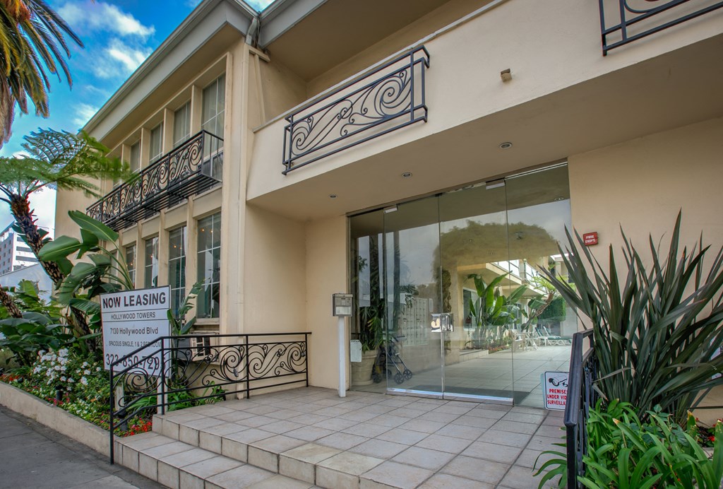 Apartment Building in Los Angeles