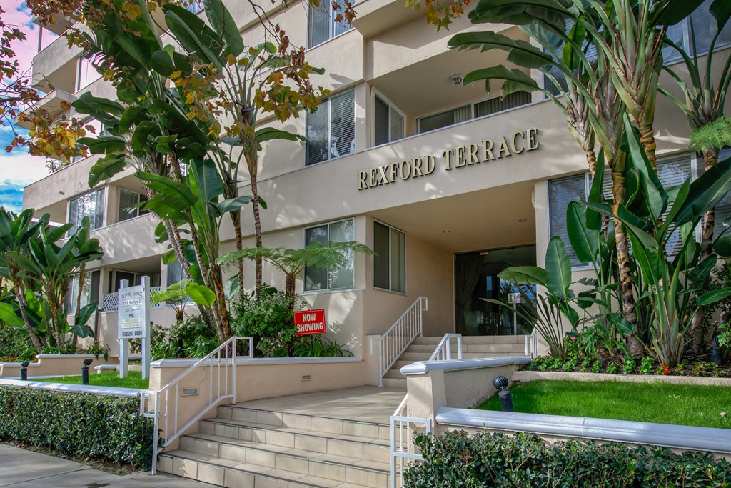 Apartment Building in Beverly Hills