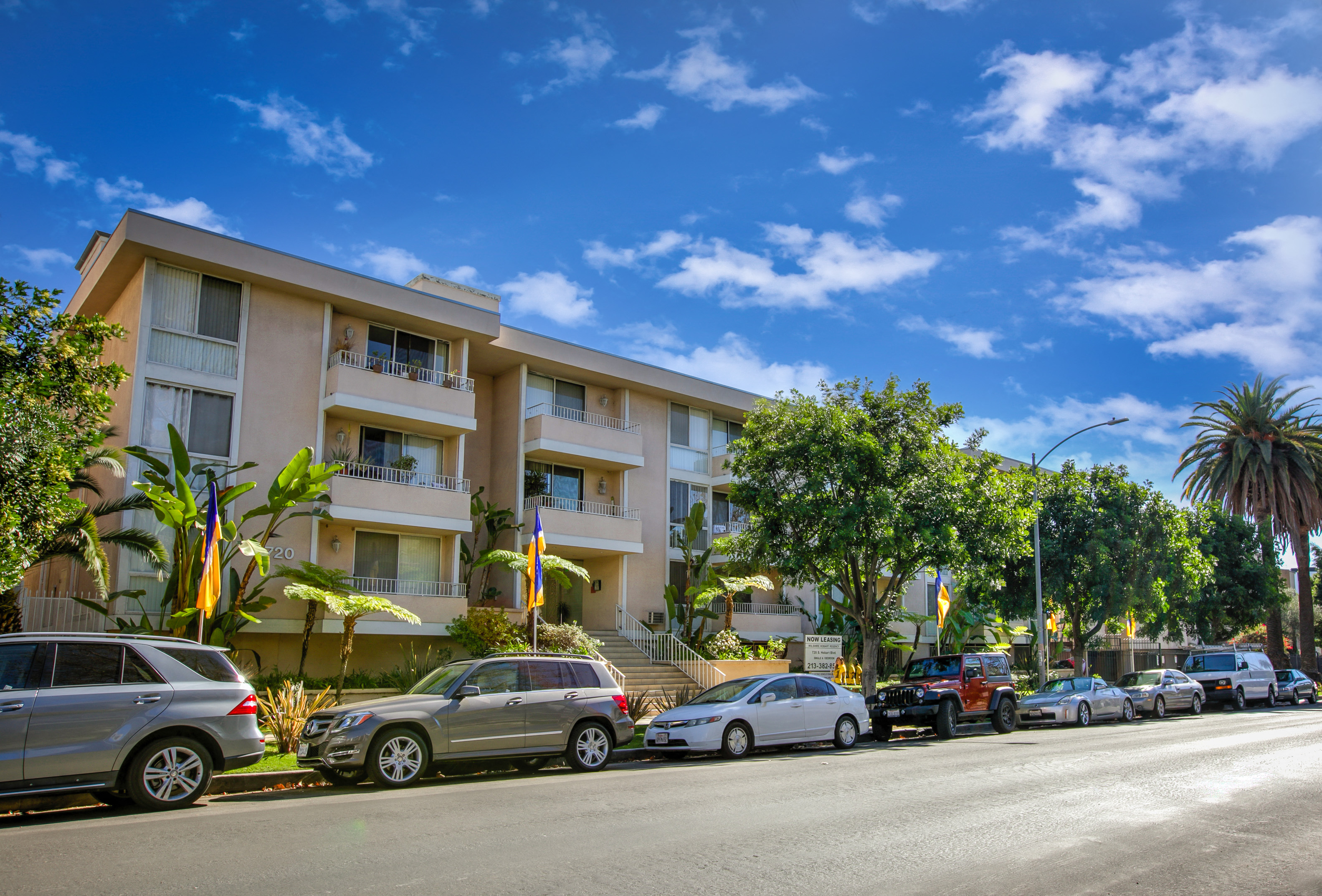 Apartment Building in Los Angeles