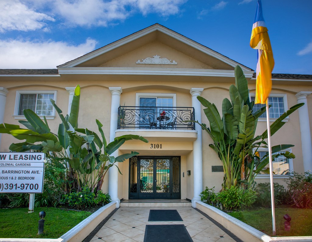 Apartment Building in Los Angeles