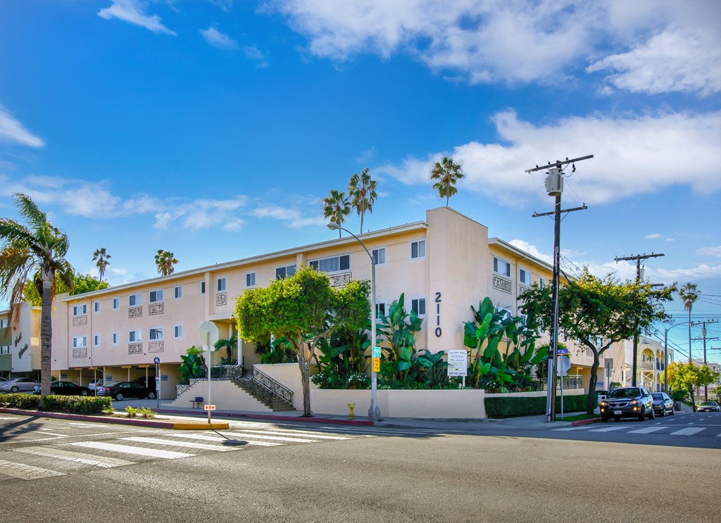 Apartment Building in Santa Monica