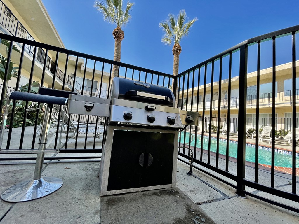 Apartment Building in Encino Grill