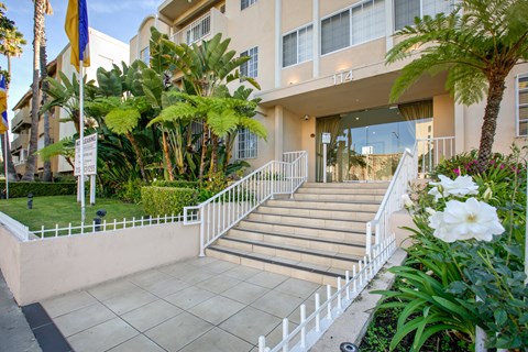 Apartment Building in Los Angeles