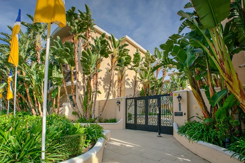 Apartment Building in Northridge