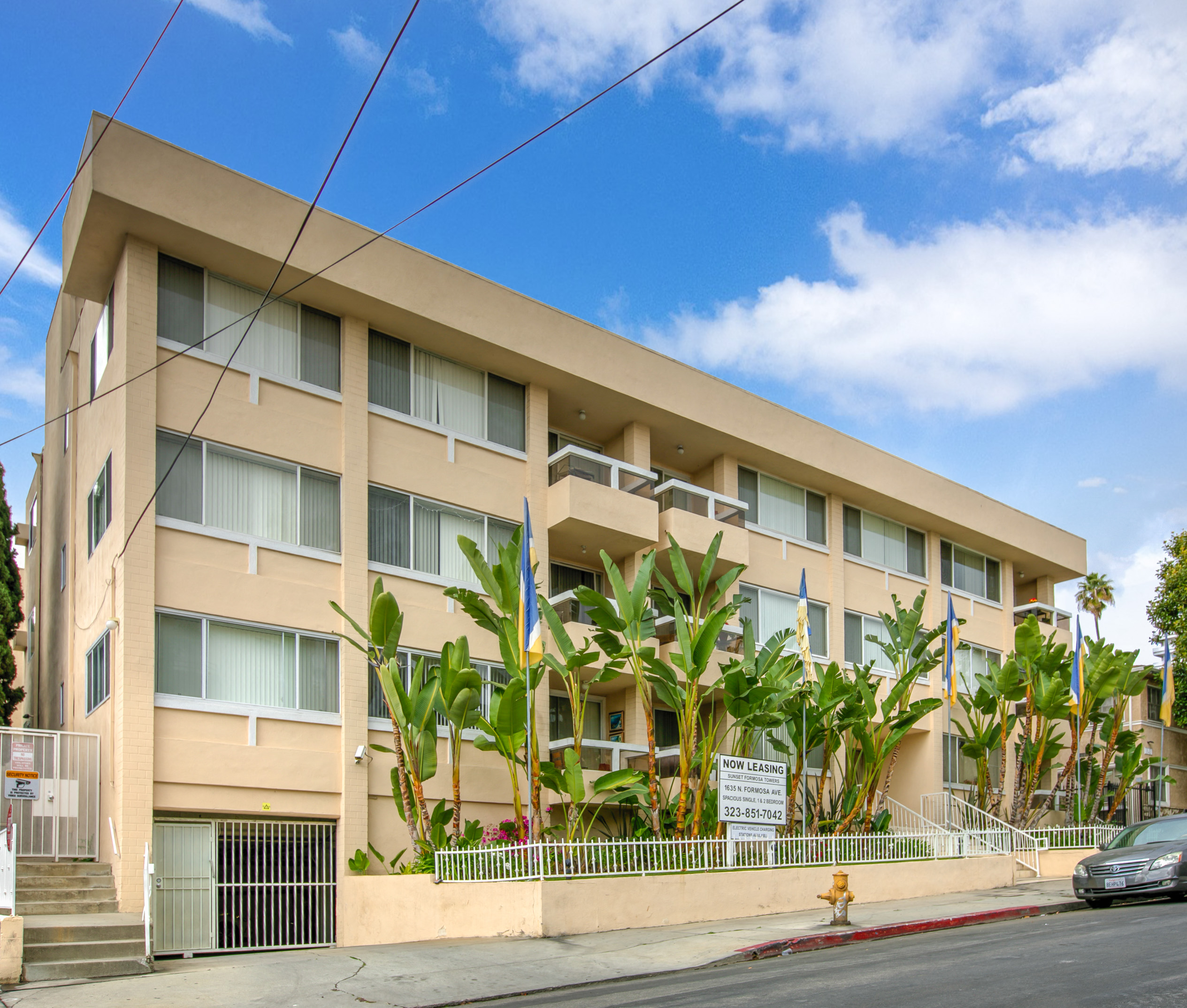 Apartment Building in Los Angeles
