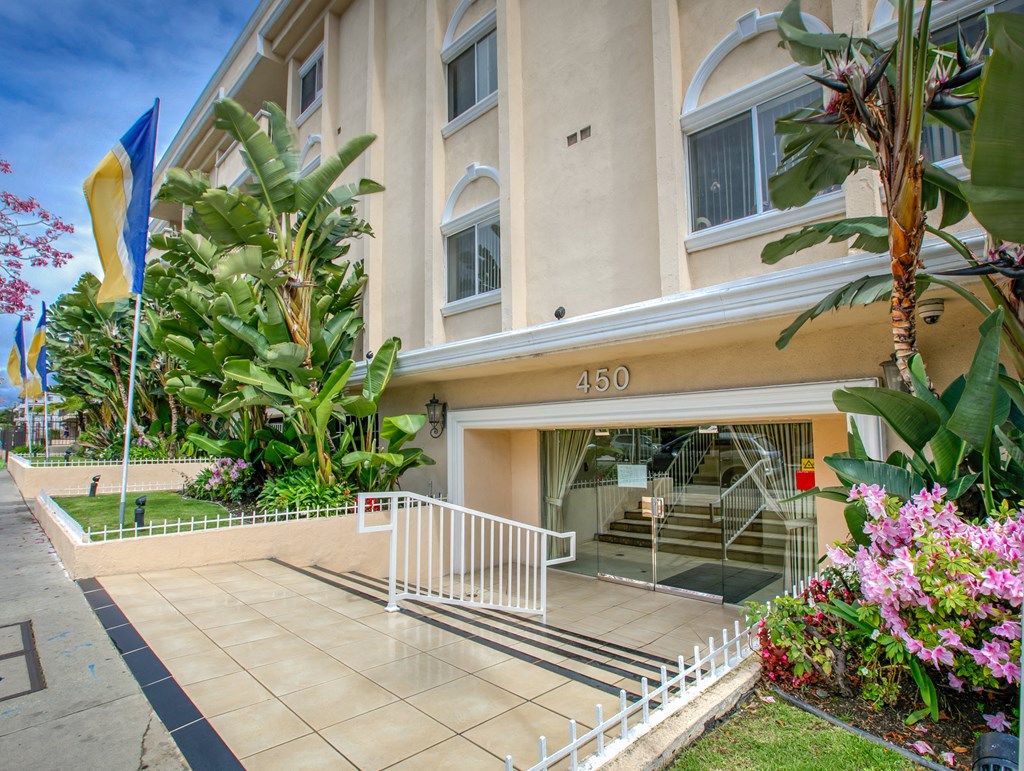 Apartment Building in Los Angeles Entrance