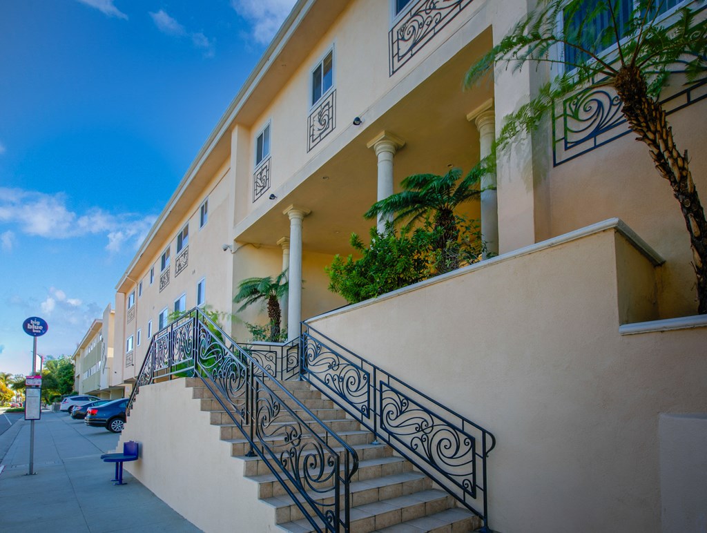 Apartment Building in Santa Monica