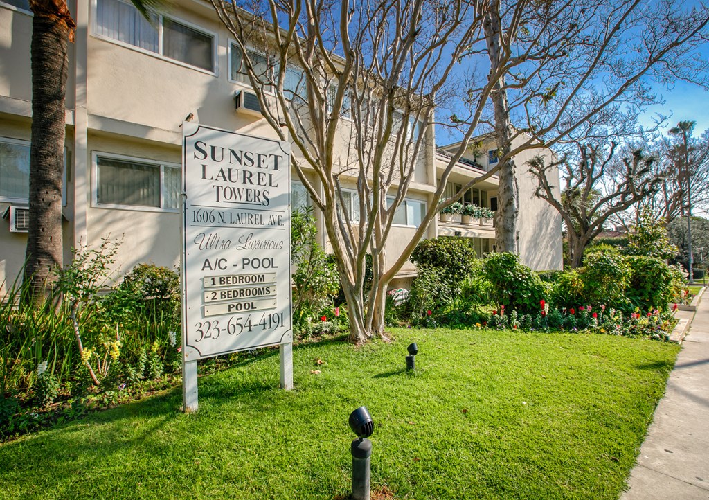 Apartment Building in Los Angeles