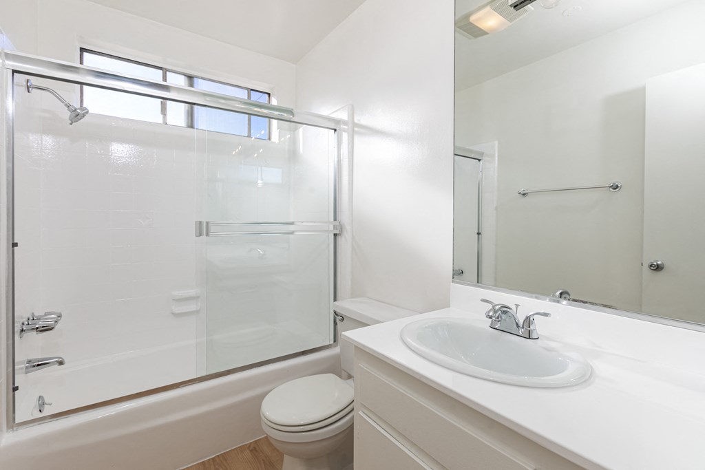 Bathroom with Bathtub/Shower