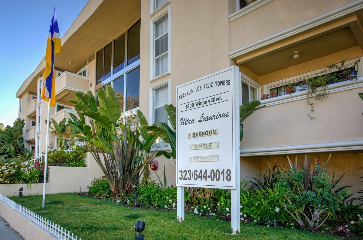 Franklin Los Feliz Towers Apartments