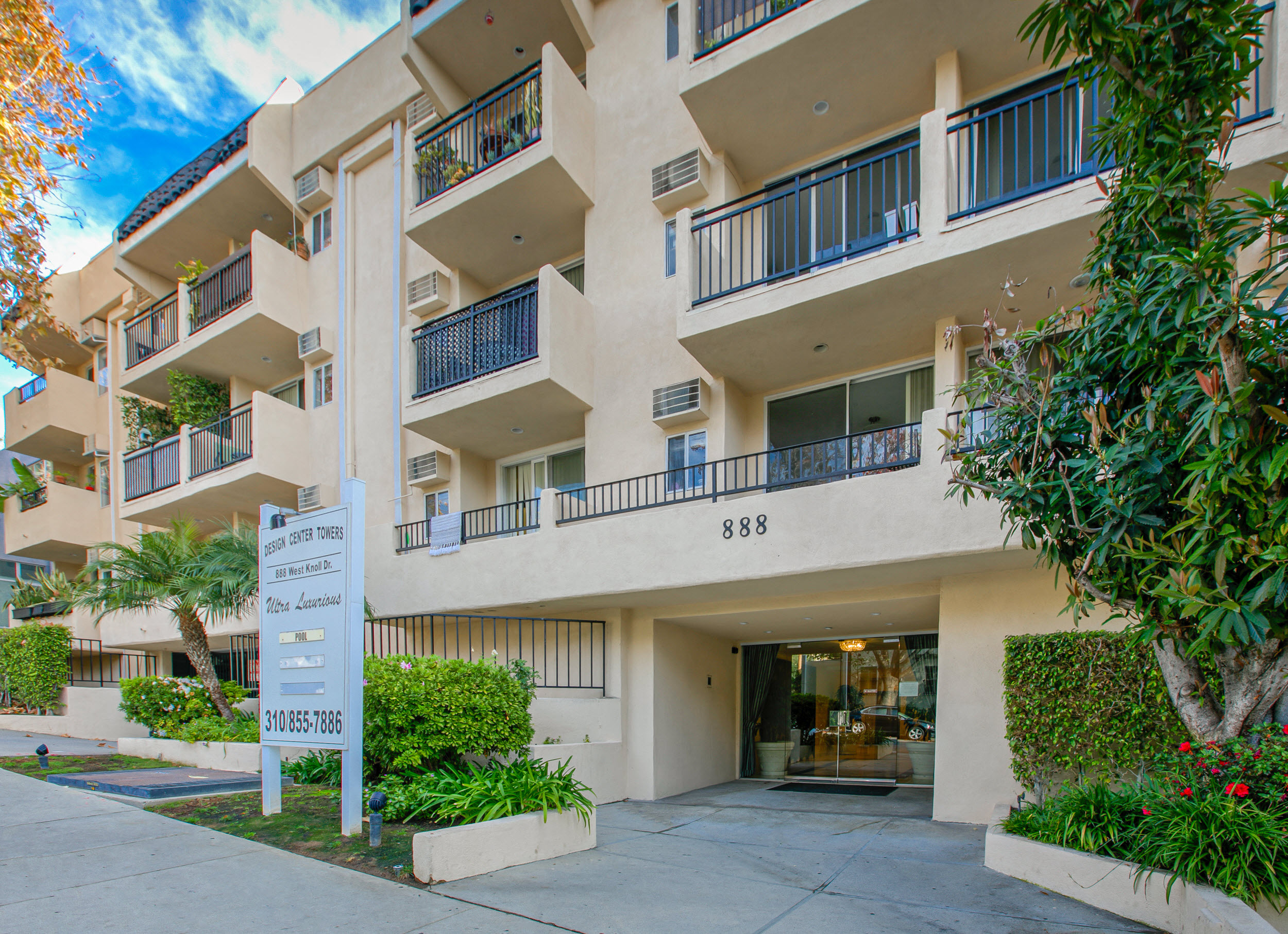 Apartment Building in West Hollywood