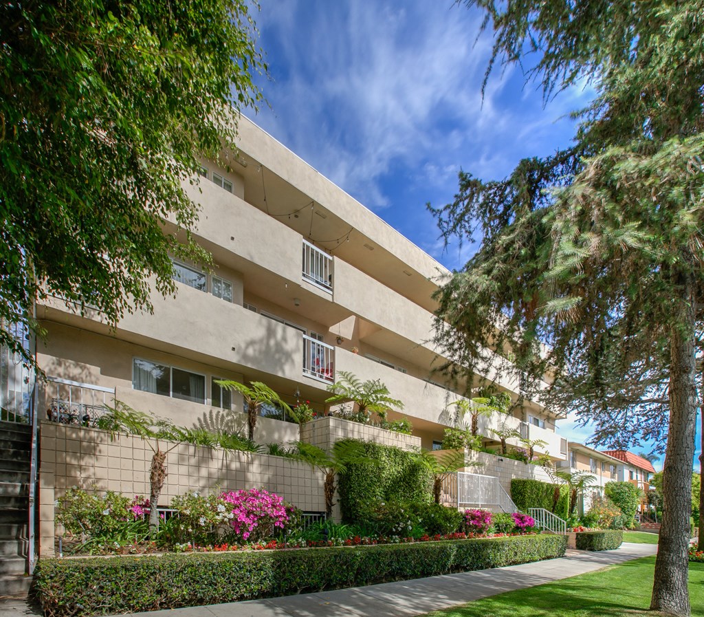 Apartment Building in Santa Monica