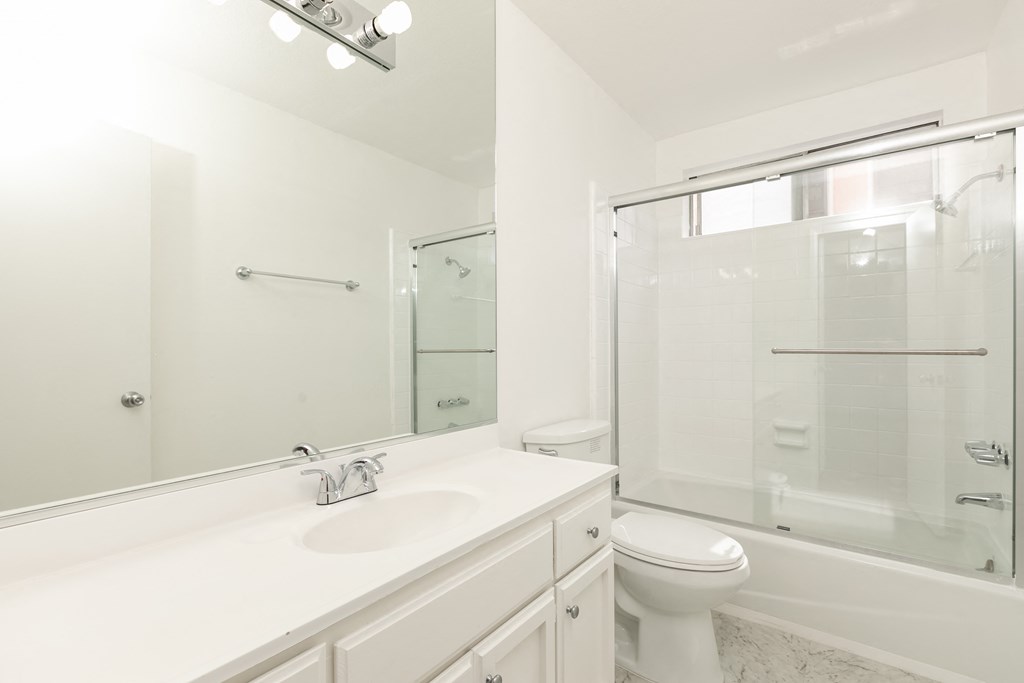 Bathroom with Bathtub/Shower