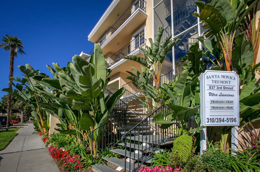 Apartment Building in Santa Monica