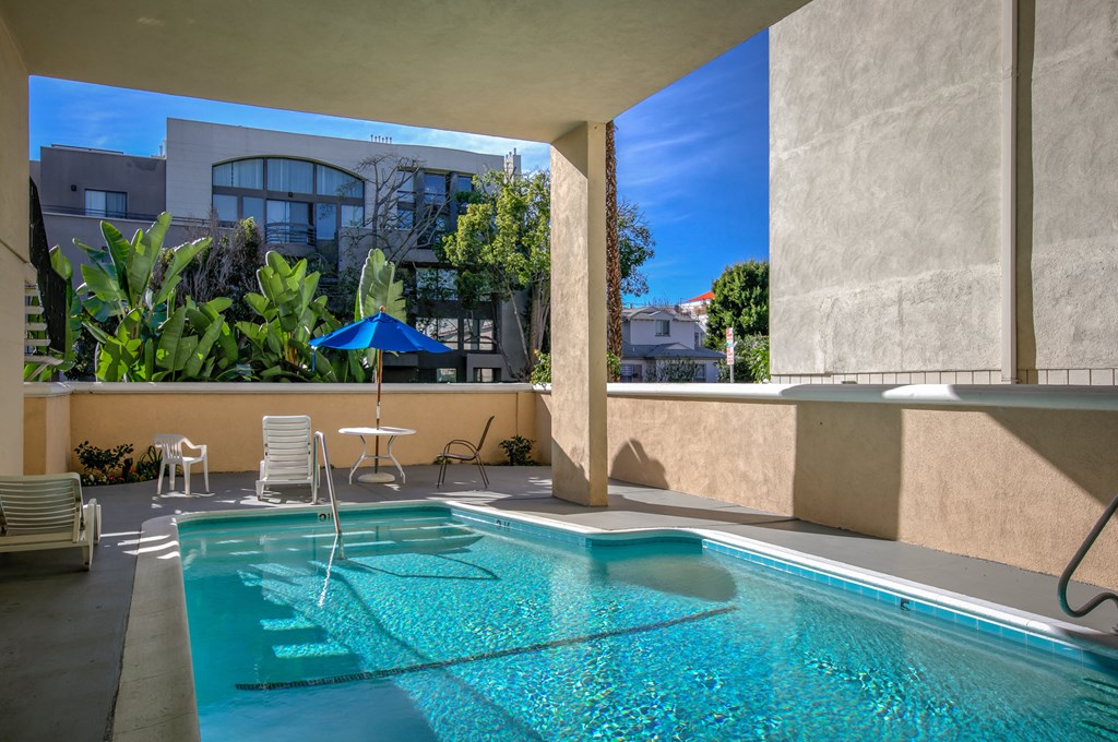 Apartment Building in Santa Monica Pool