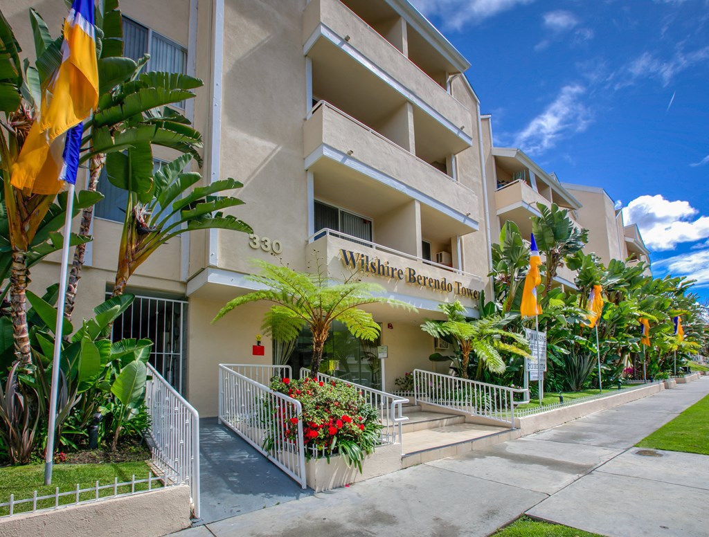 Apartment Building in Los Angeles