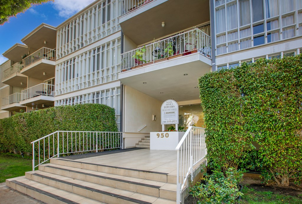 Apartment Building in Santa Monica