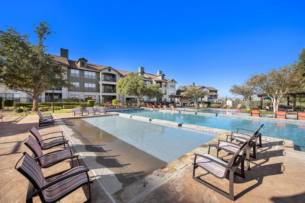 the pool at The Fairways at Star Ranch, Hutto