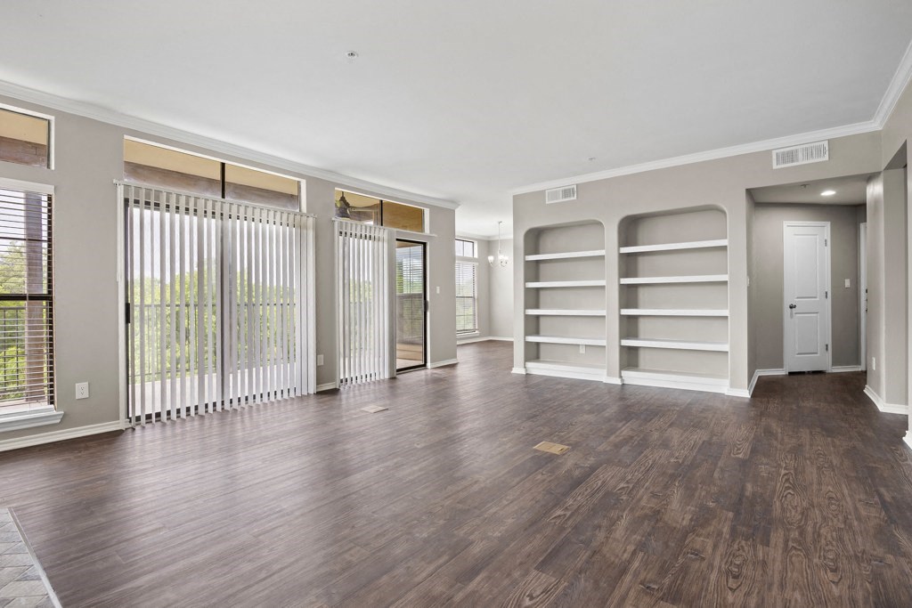 the preserve at ballantyne commons apartment living room at Waters Edge Apartment Homes, Georgetown