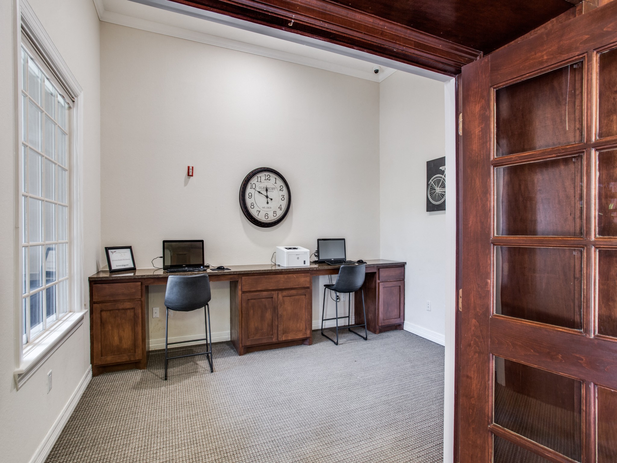 Business Center at La Ventura Apartments, Plano, Texas