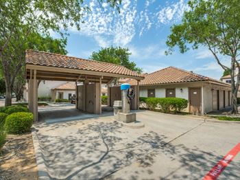 Car Wash Center at La Ventura Apartments, Plano, TX, 75093