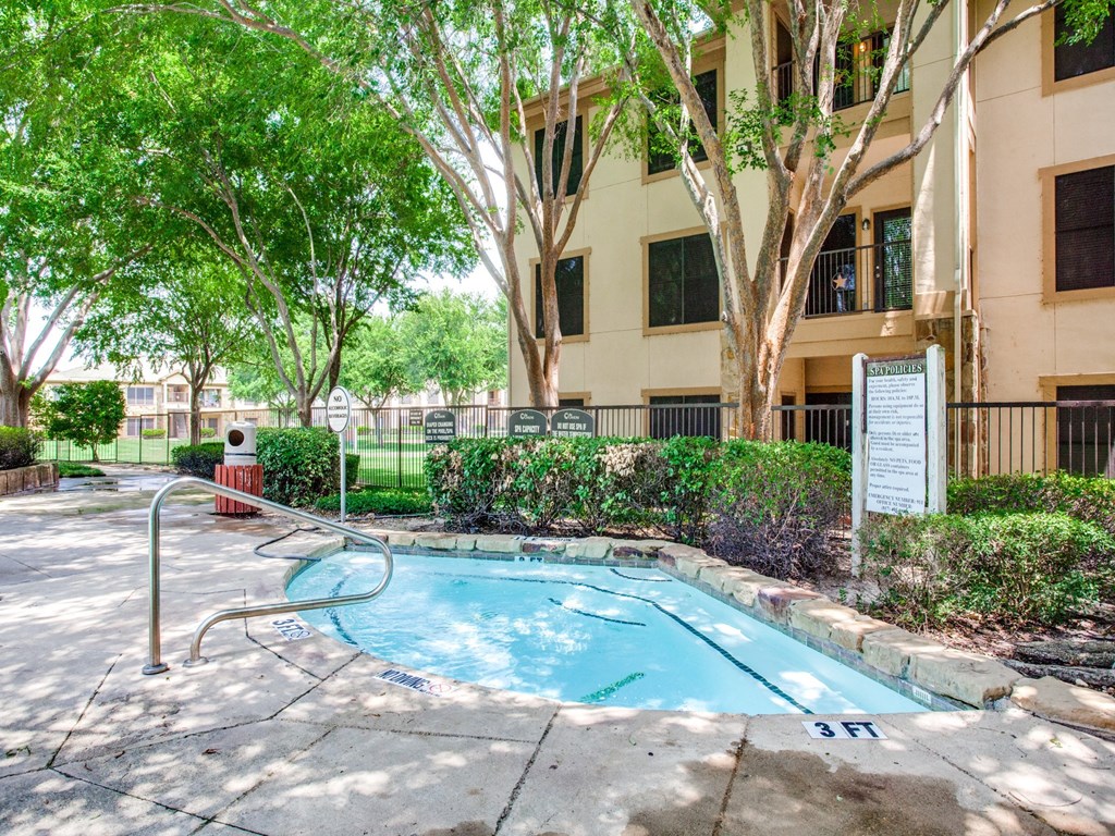 Heated Spa at The Canyons Apartments, Fort Worth, Texas