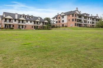 Plenty of green spaces to enjoy! - Photo Gallery 23