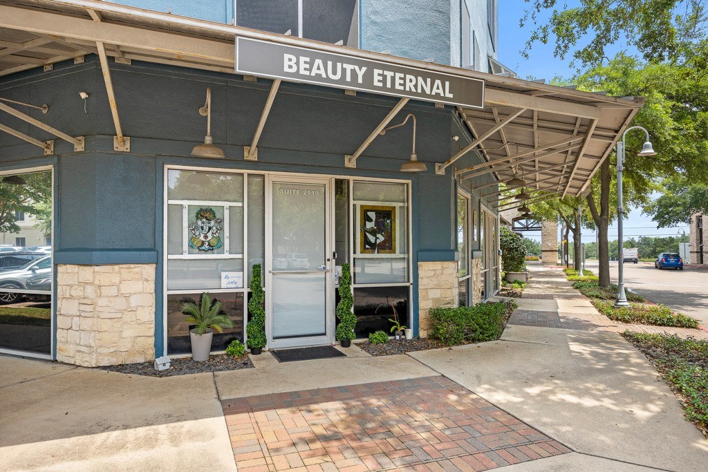 retail spaces available at Artisan Apartments & Shops, Austin, Texas