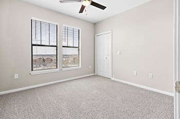 901 Hidden Valley Drive 1-3 Beds Apartment for Rent - Photo Gallery 58