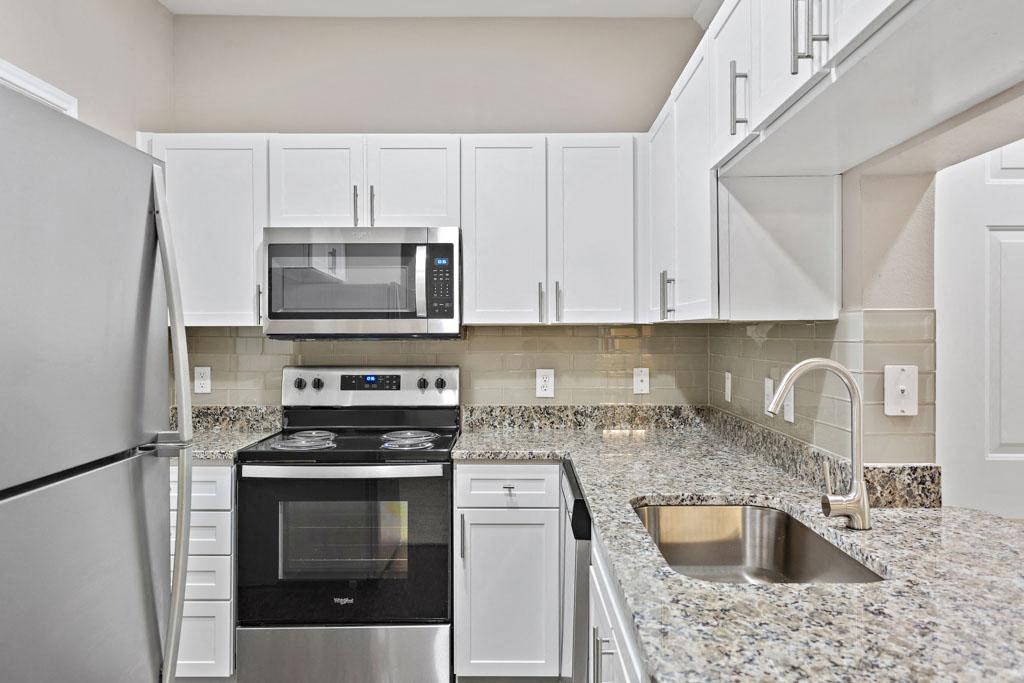 Stainless Steel Appliances at Ventana Oaks Apartments, Austin, 78717