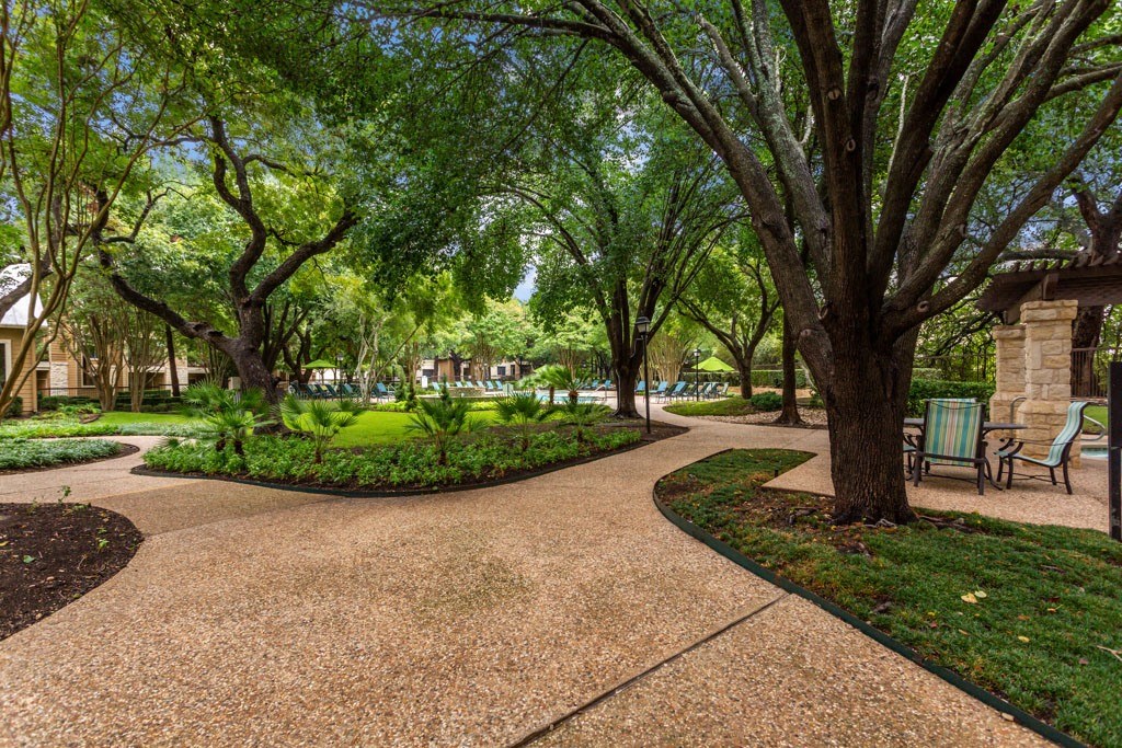 Lush Landscaping at Ventana Oaks Apartments, Austin, Texas