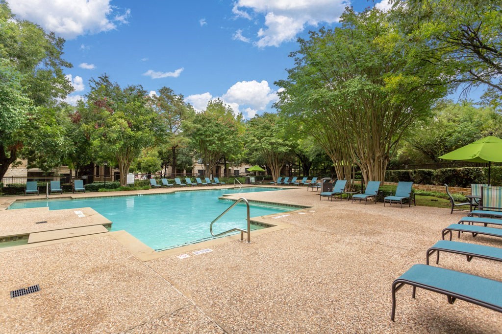 Beautiful Pools at Ventana Oaks Apartments, Texas, 78717