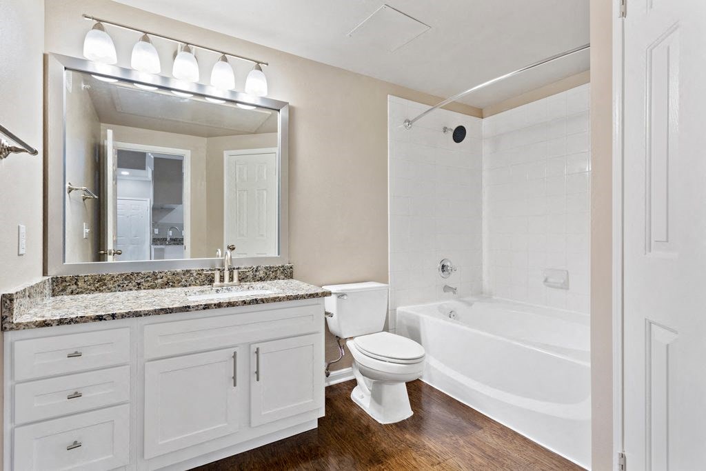 Vanity Lights at Ventana Oaks Apartments, Austin, 78717