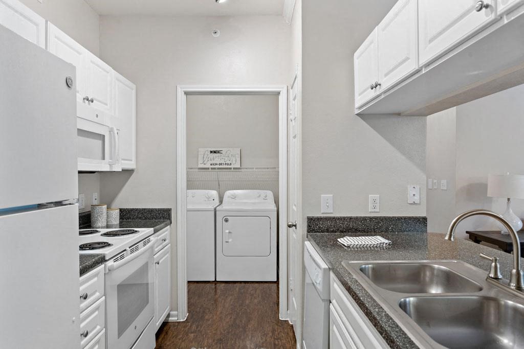 Washer and Dryer Included at Ventana Oaks Apartments, Austin, 78717