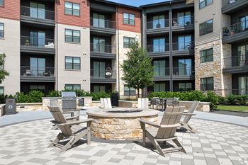 Firepit Patio at Aurora Watson Branch, Mansfield, 76063