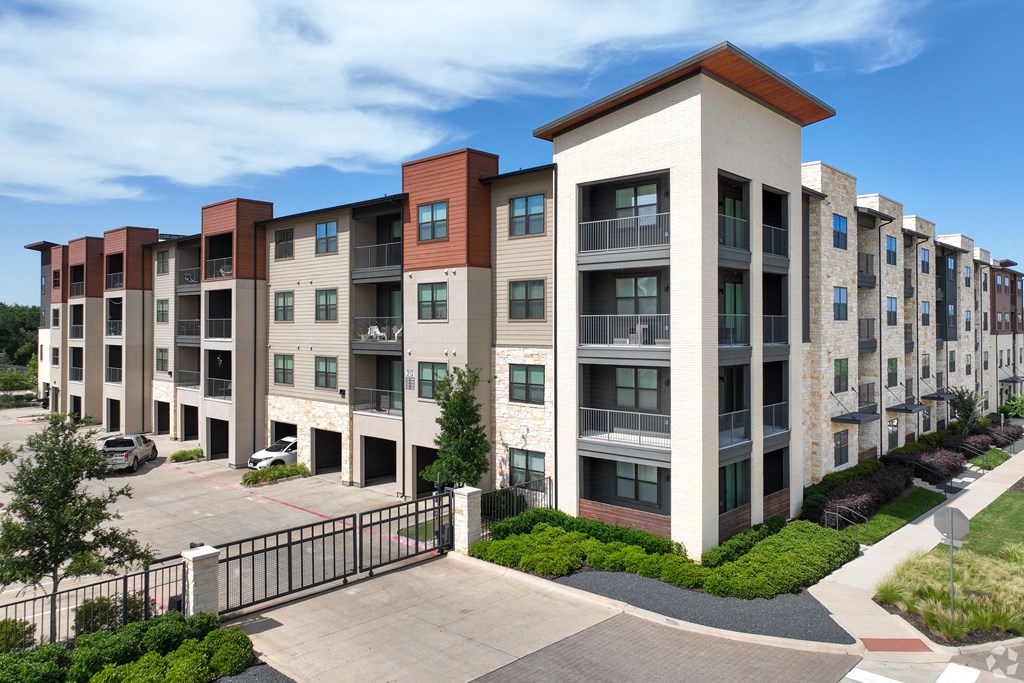 Apartment Building Exterior at Aurora Watson Branch, Texas, 76063