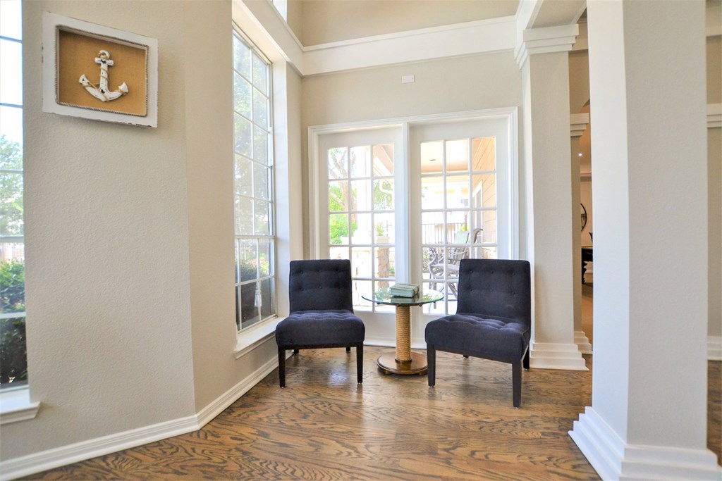 Lobby Seating at The Legends at Eagle Mountain Lake, Fort Worth, Texas