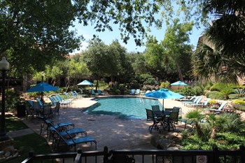 Resort Style Pool Resort Style Pool - Photo Gallery 4