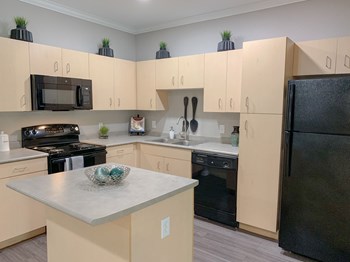 Kitchens with Islands - Photo Gallery 6